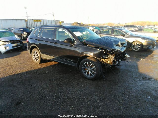 VOLKSWAGEN TIGUAN 2019 3vv2b7ax7km137445