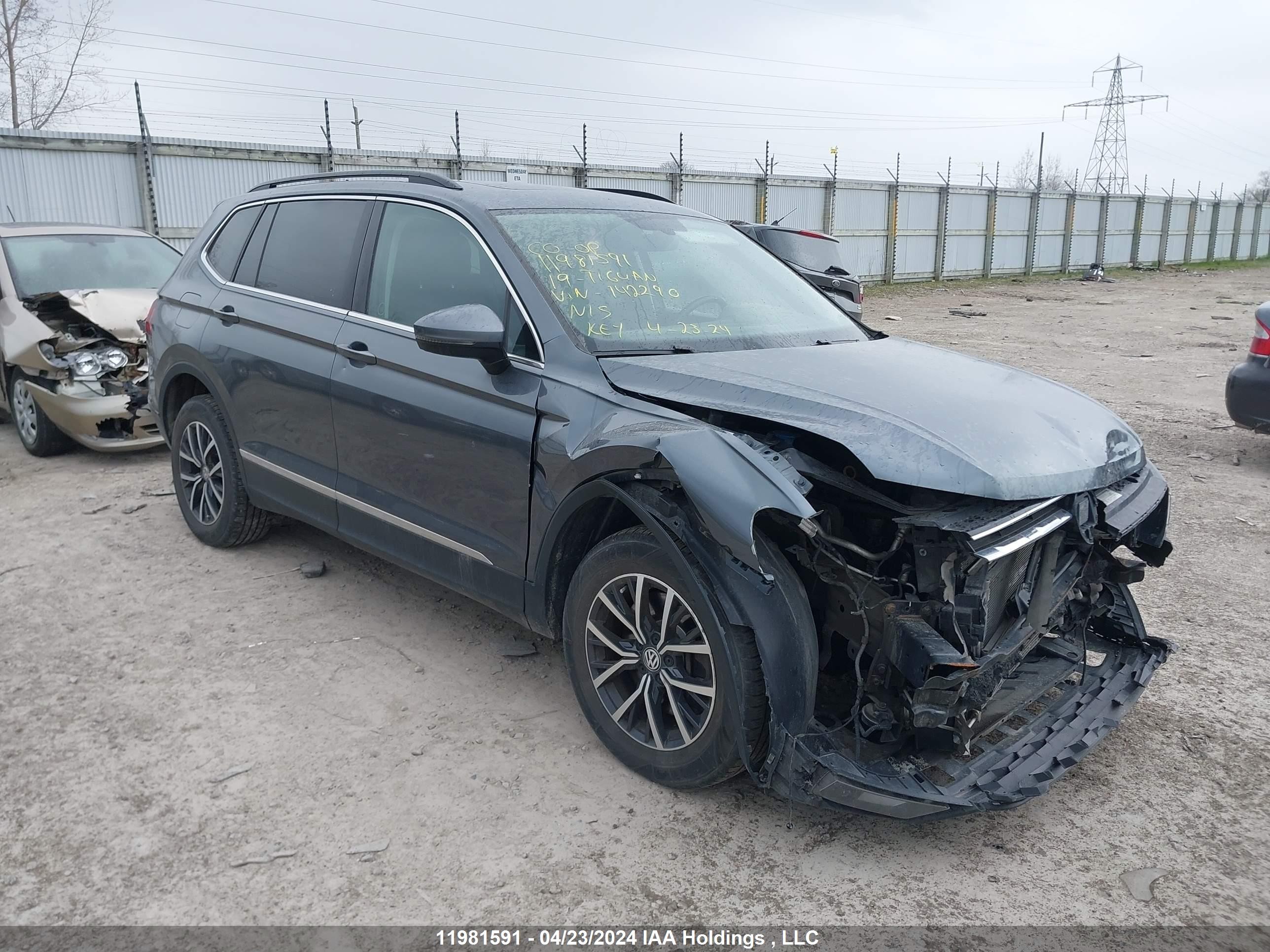 VOLKSWAGEN TIGUAN 2019 3vv2b7ax7km142290