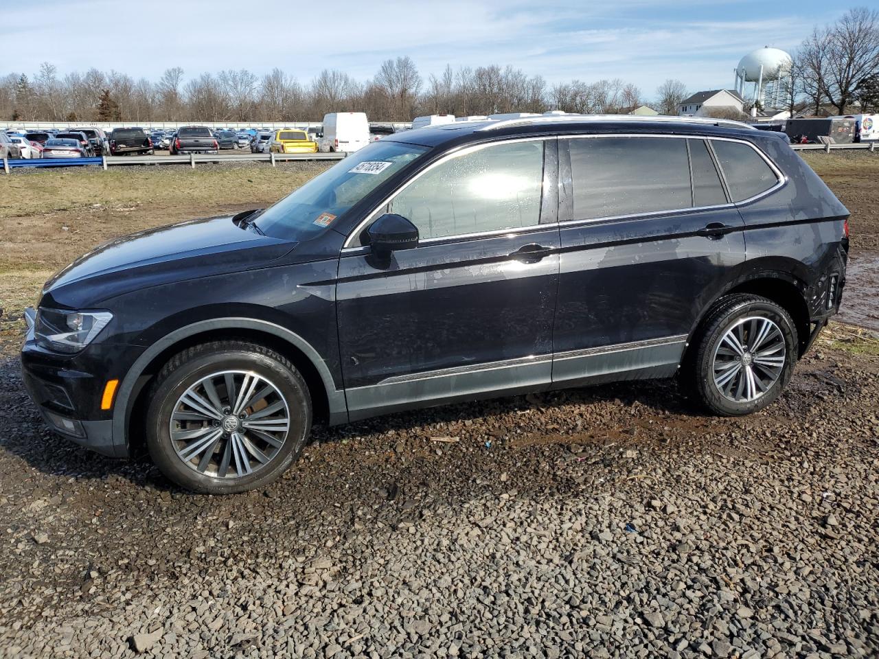 VOLKSWAGEN TIGUAN 2018 3vv2b7ax8jm030886