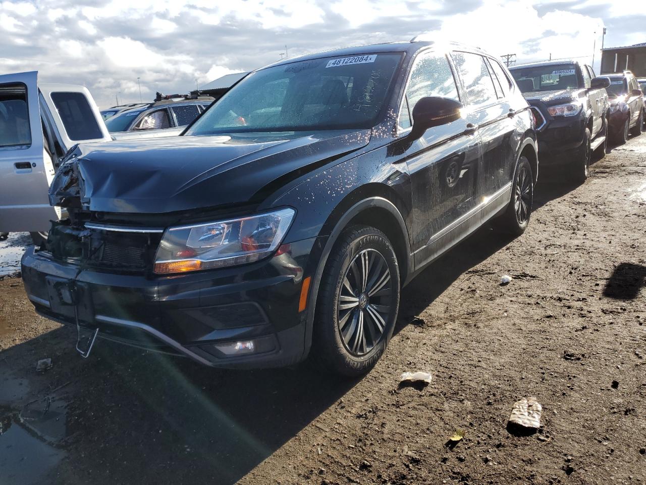 VOLKSWAGEN TIGUAN 2018 3vv2b7ax8jm098427