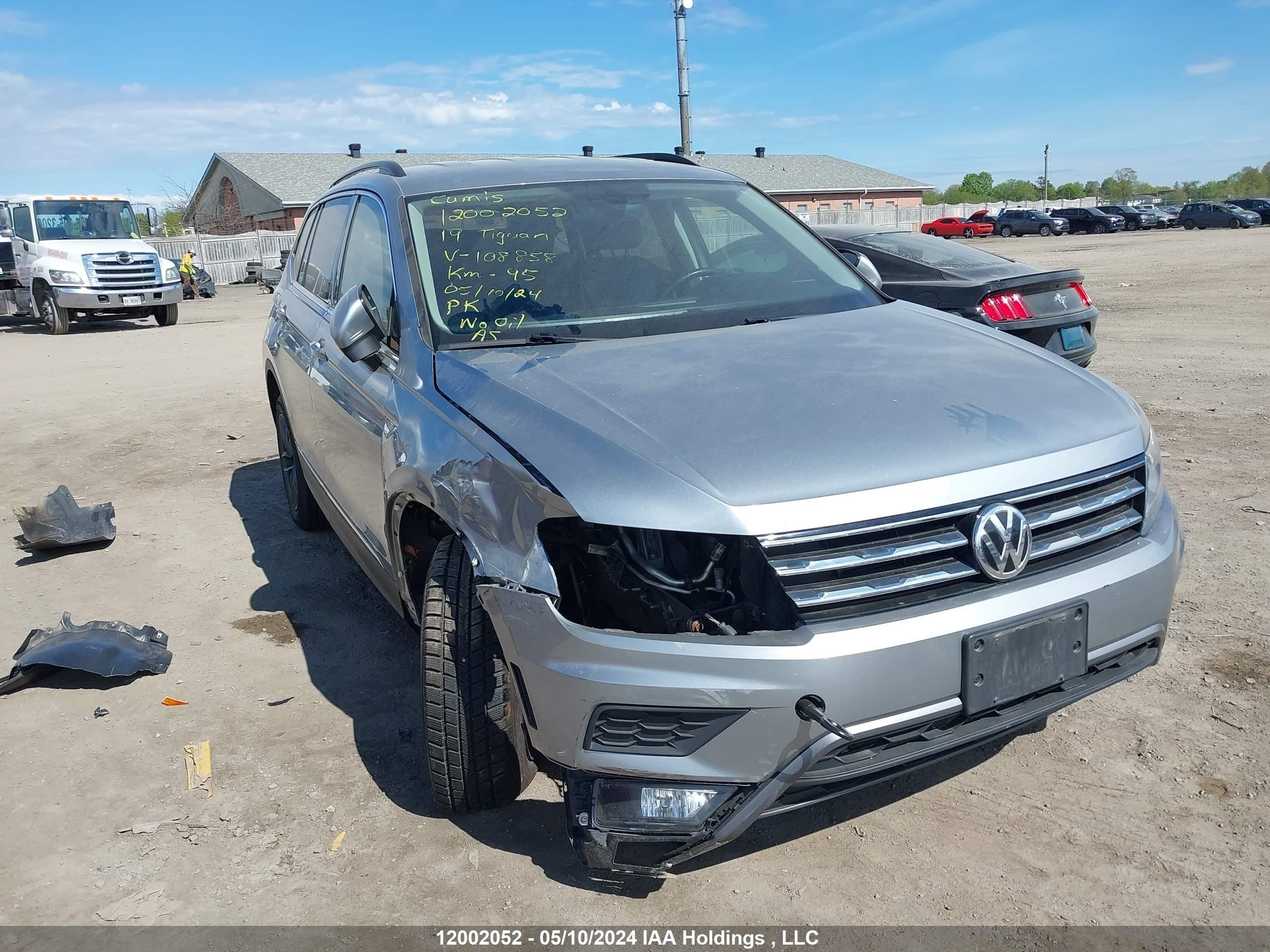 VOLKSWAGEN TIGUAN 2019 3vv2b7ax8km108858