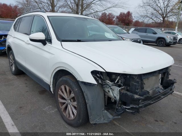 VOLKSWAGEN TIGUAN 2018 3vv2b7ax9jm063363