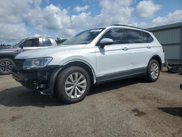 VOLKSWAGEN TIGUAN SE 2018 3vv2b7axxjm140273