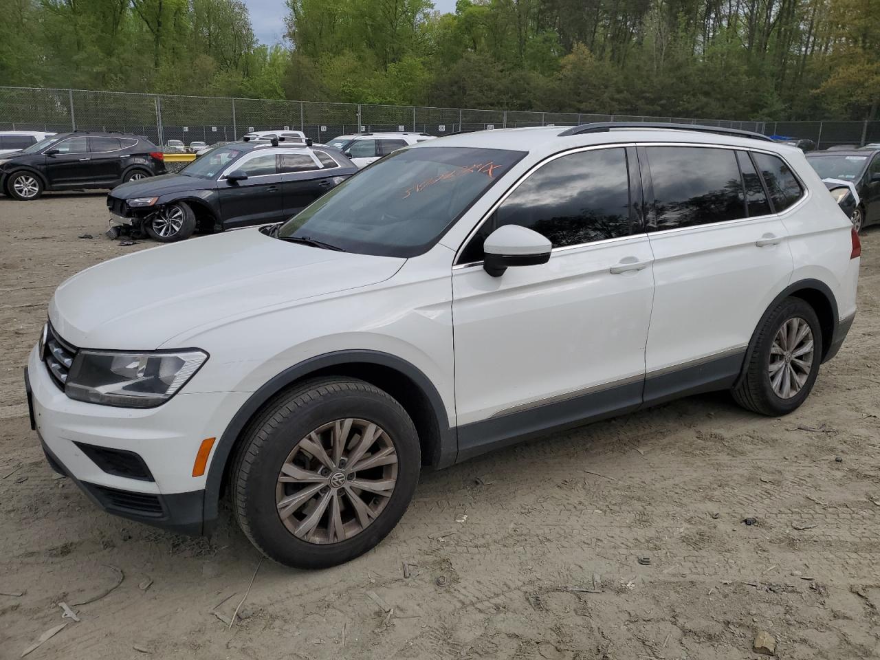 VOLKSWAGEN TIGUAN 2018 3vv2b7axxjm145828