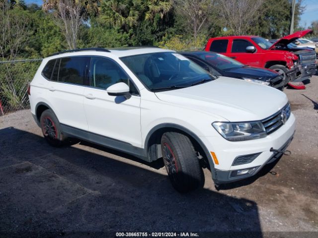 VOLKSWAGEN TIGUAN 2018 3vv3b7ax0jm039716