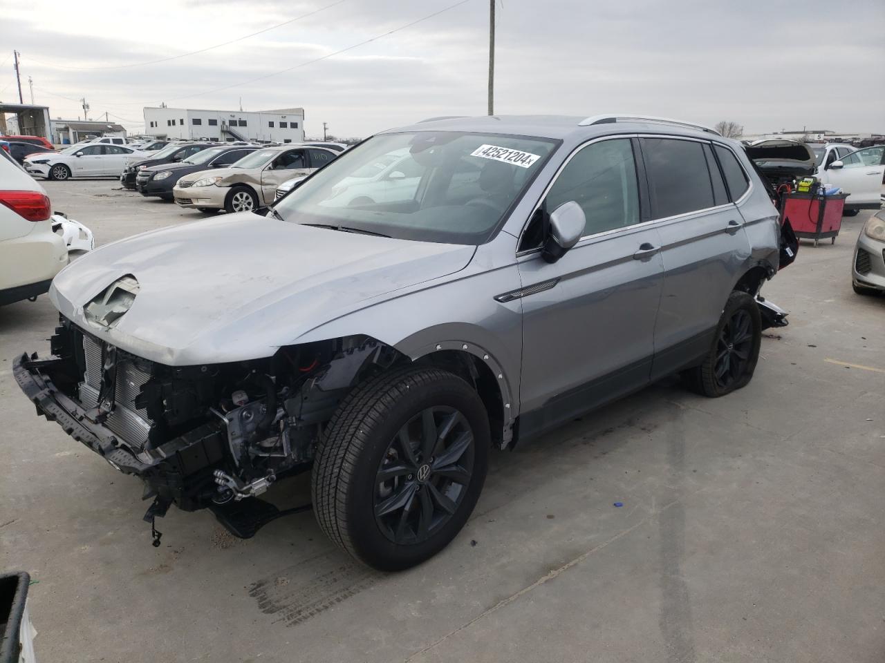 VOLKSWAGEN TIGUAN 2024 3vv3b7ax1rm049182