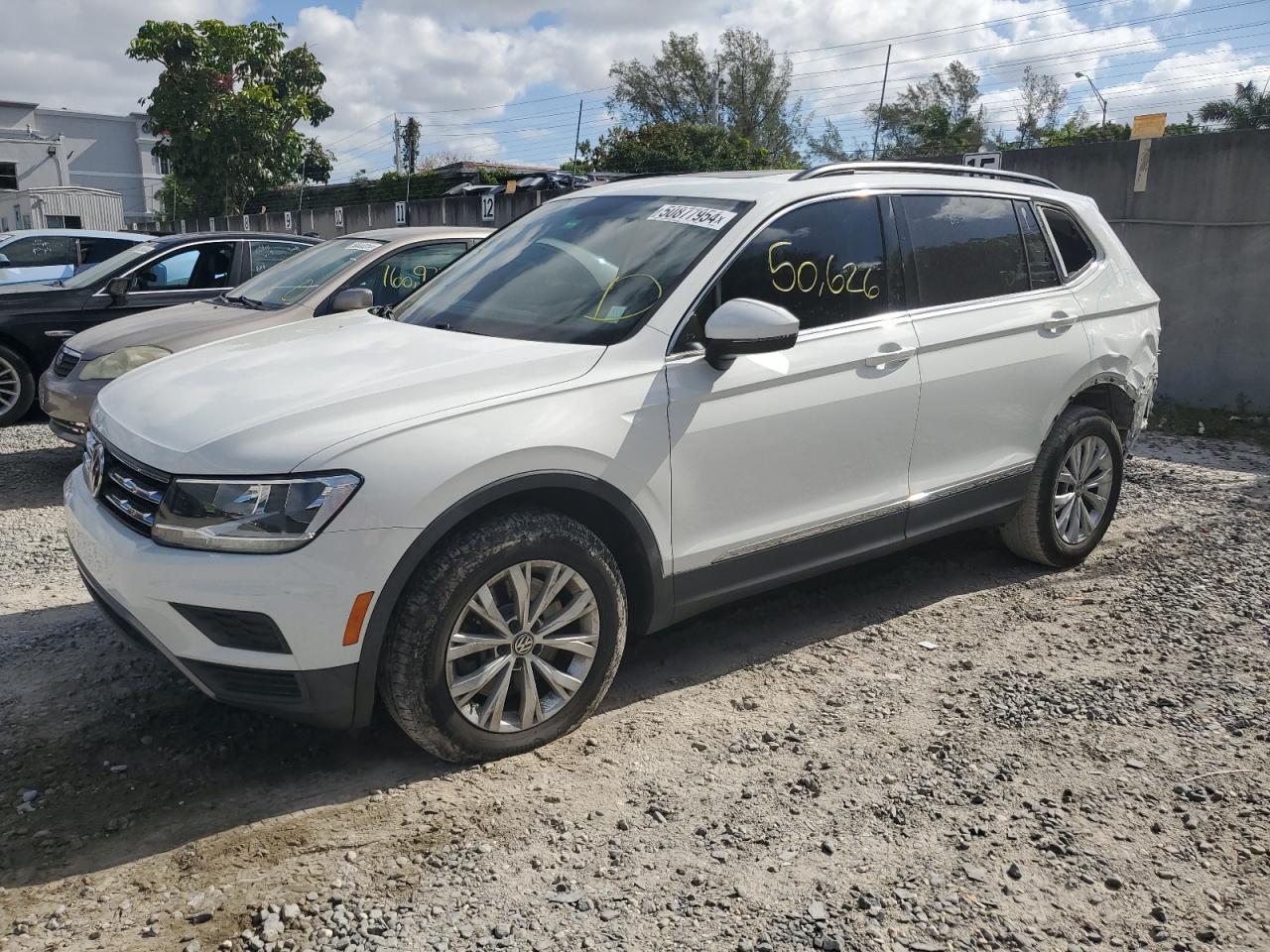 VOLKSWAGEN TIGUAN 2018 3vv3b7ax2jm129093