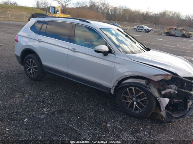 VOLKSWAGEN TIGUAN 2018 3vv3b7ax2jm191674