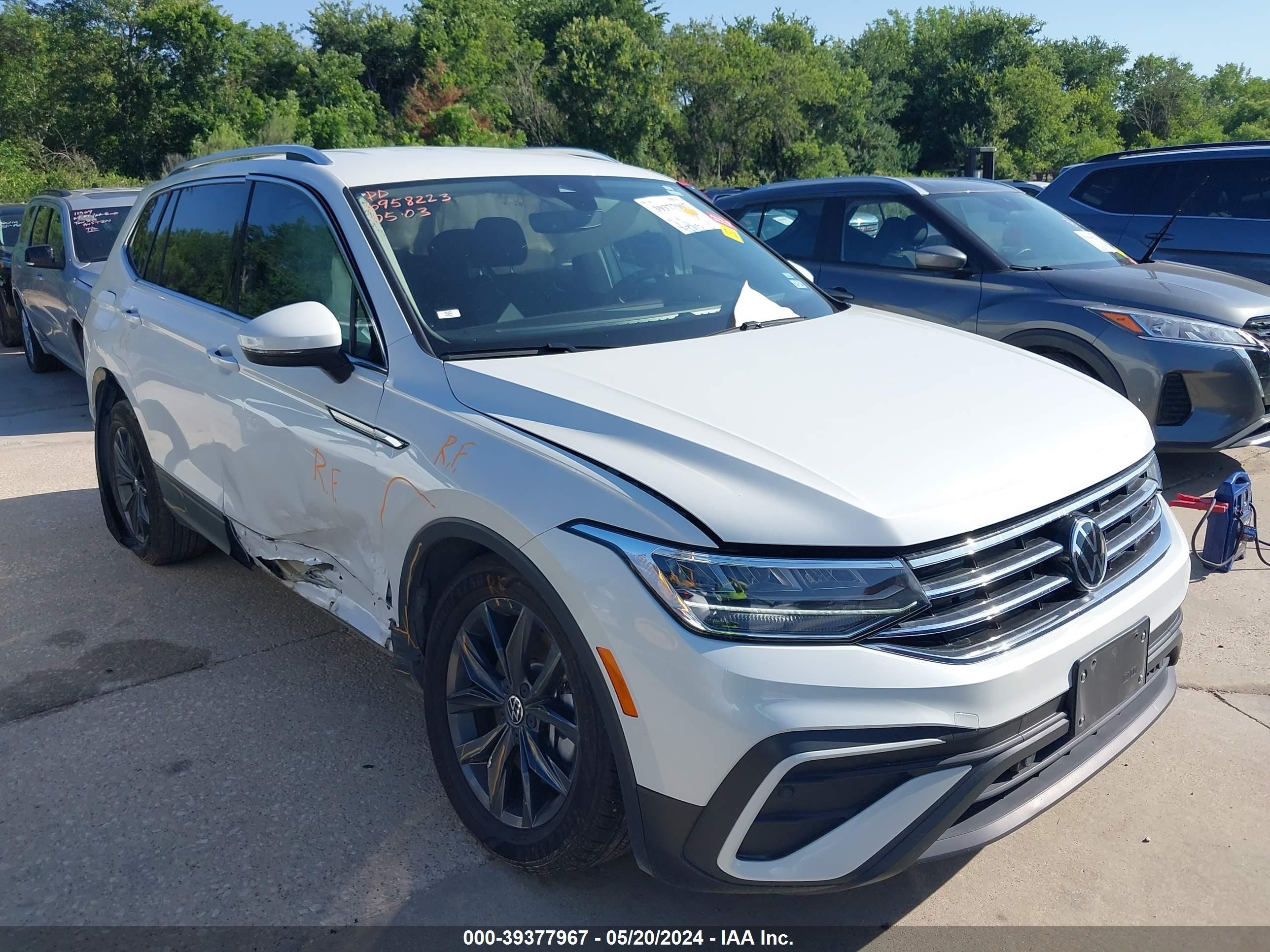 VOLKSWAGEN TIGUAN 2023 3vv3b7ax2pm028256