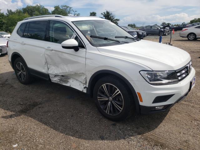 VOLKSWAGEN NULL 2018 3vv3b7ax3jm024126