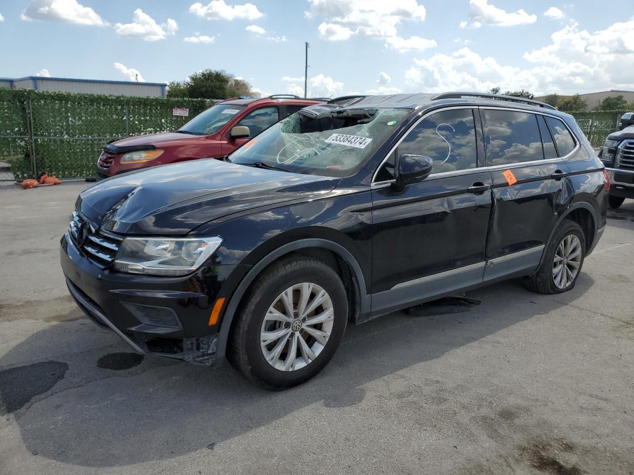 VOLKSWAGEN TIGUAN 2018 3vv3b7ax3jm053822