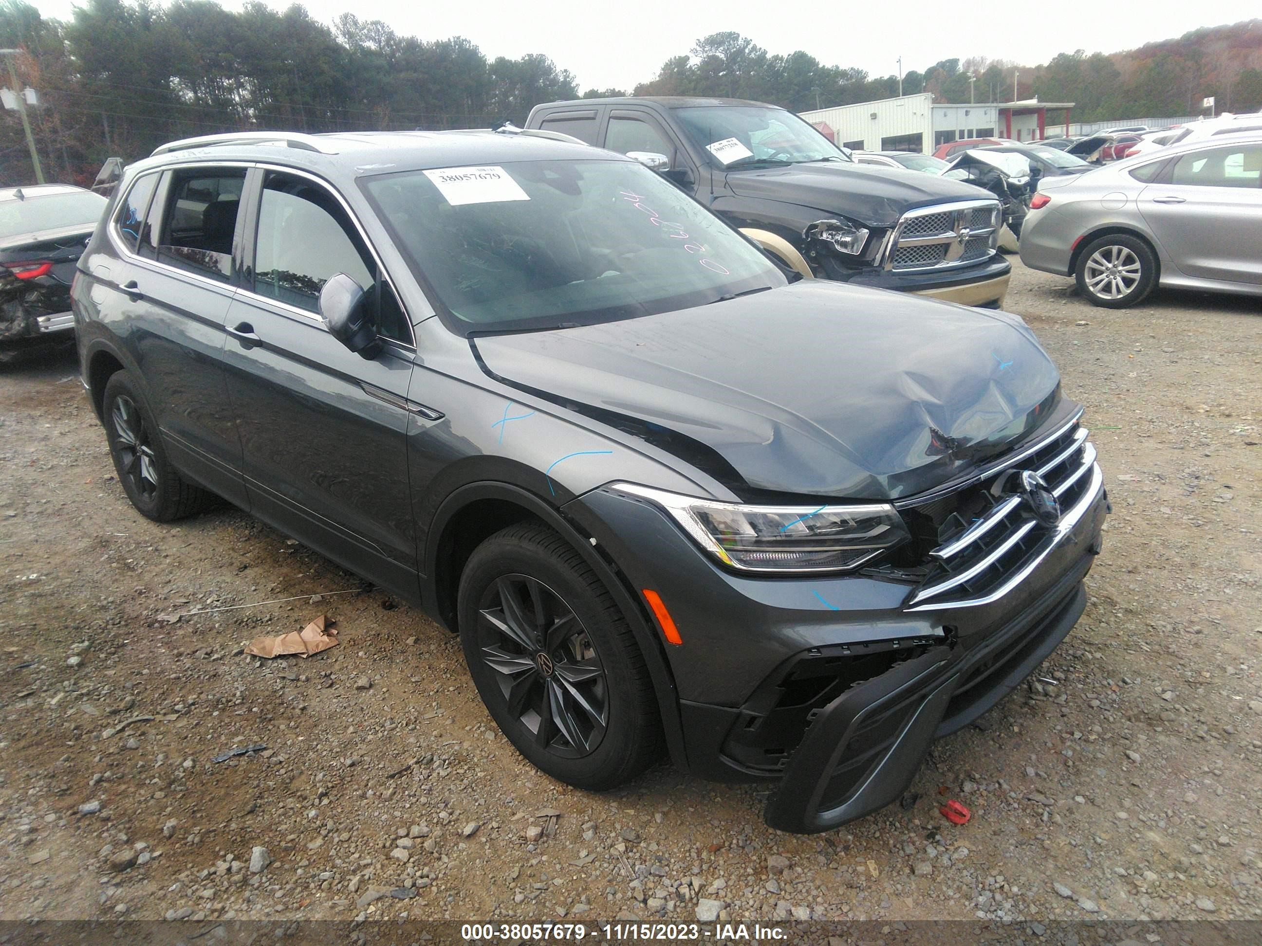 VOLKSWAGEN TIGUAN 2023 3vv3b7ax4pm026704