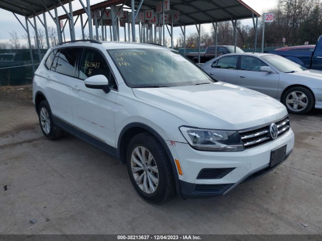 VOLKSWAGEN TIGUAN 2018 3vv3b7ax6jm074874