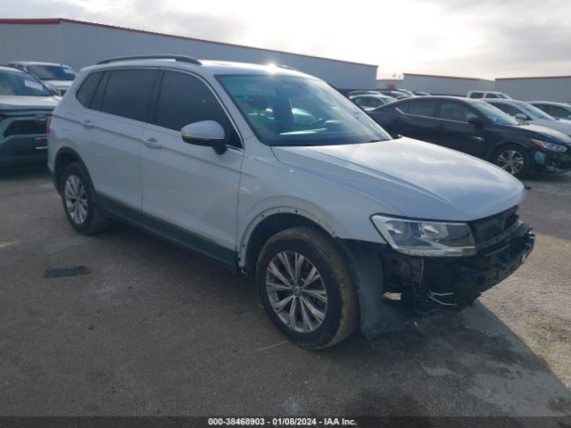 VOLKSWAGEN TIGUAN 2018 3vv3b7ax7jm051667