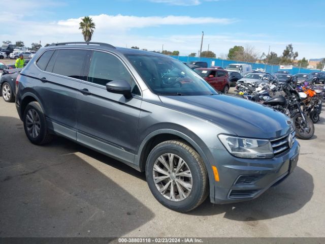 VOLKSWAGEN TIGUAN 2018 3vv3b7ax8jm046316