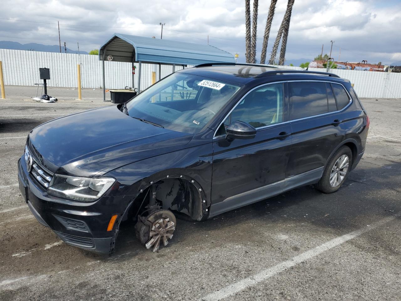 VOLKSWAGEN TIGUAN 2018 3vv3b7ax8jm081129