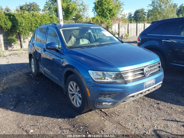 VOLKSWAGEN TIGUAN 2017 3vv3b7ax9jm008710