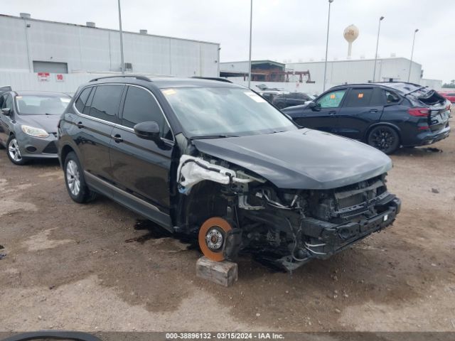 VOLKSWAGEN TIGUAN 2018 3vv3b7ax9jm011476