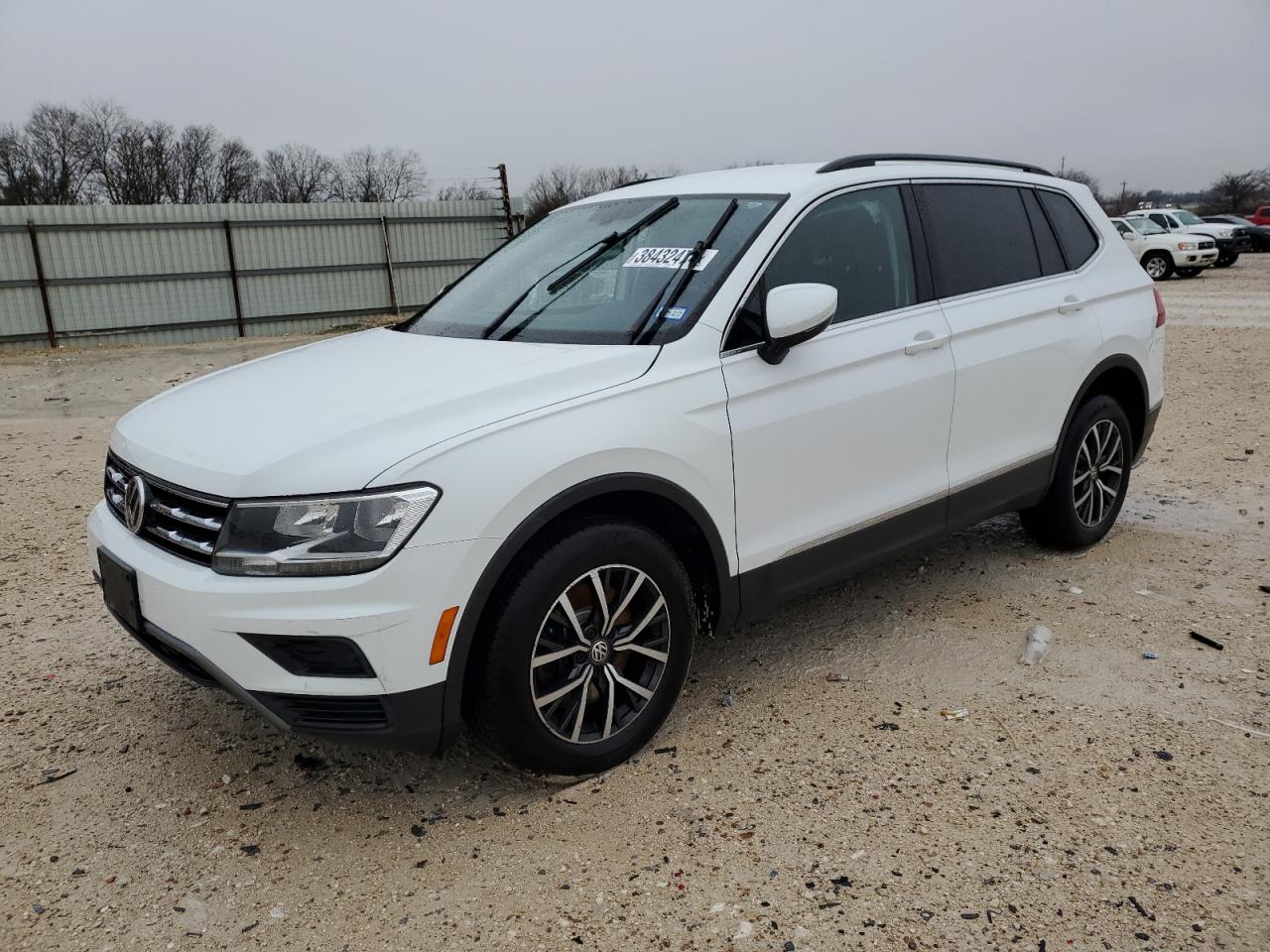 VOLKSWAGEN TIGUAN 2018 3vv3b7ax9jm193227