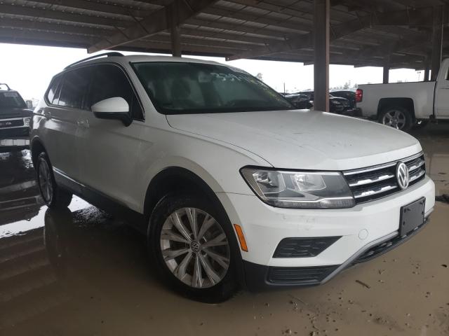 VOLKSWAGEN NULL 2018 3vv3b7axxjm068401