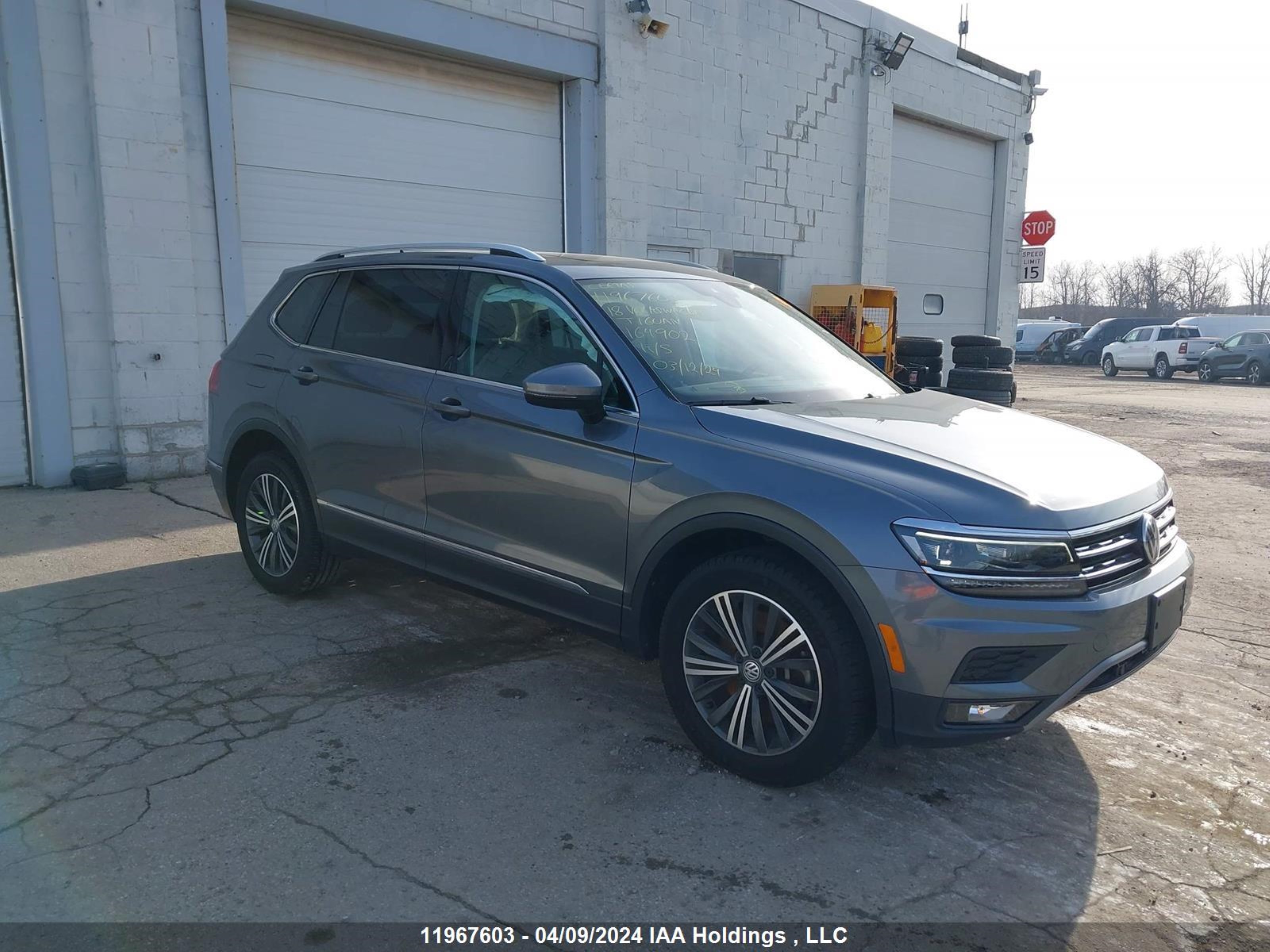 VOLKSWAGEN TIGUAN 2018 3vv4b7ax2jm164902