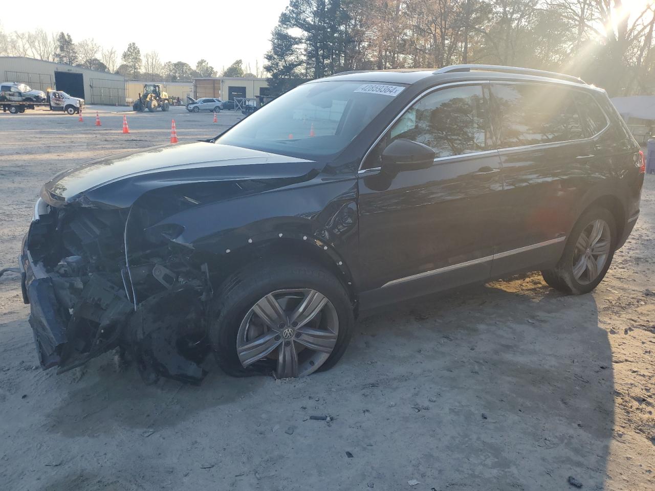 VOLKSWAGEN TIGUAN 2018 3vv4b7ax5jm217964