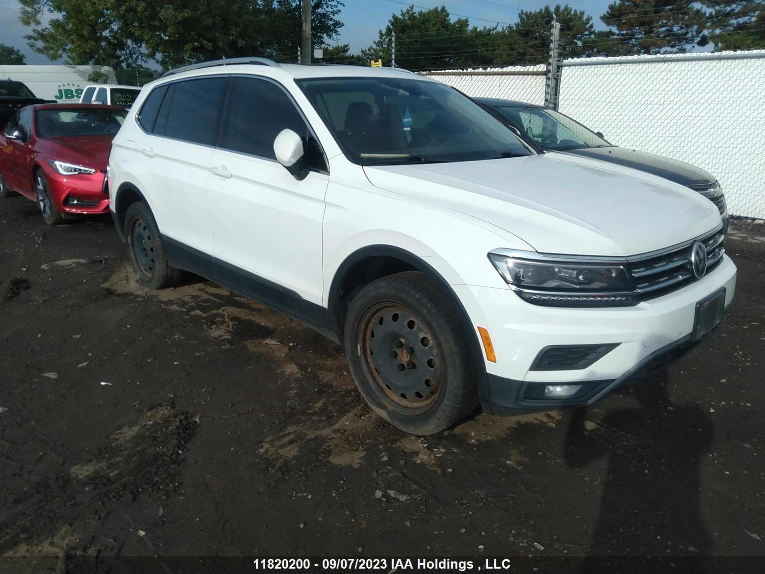 VOLKSWAGEN TIGUAN 2018 3vv4b7ax8jm200415