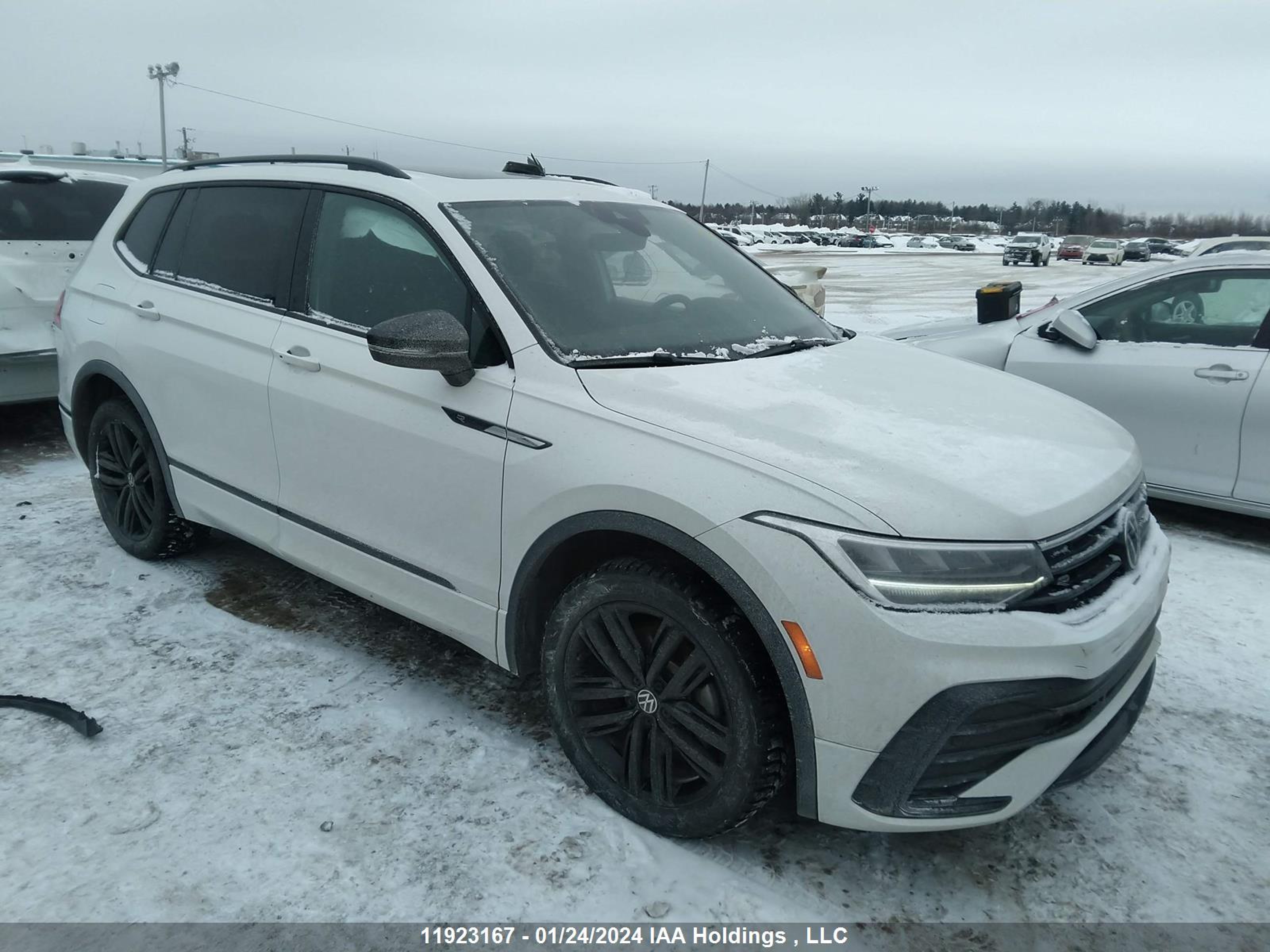 VOLKSWAGEN TIGUAN 2022 3vv8b7ax0nm090354