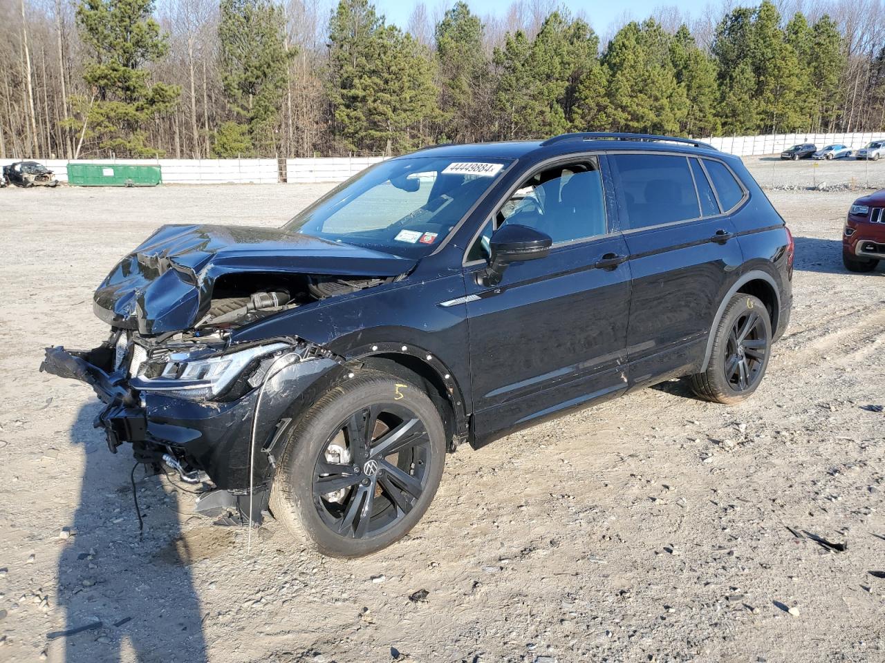 VOLKSWAGEN TIGUAN 2023 3vv8b7ax0pm070396