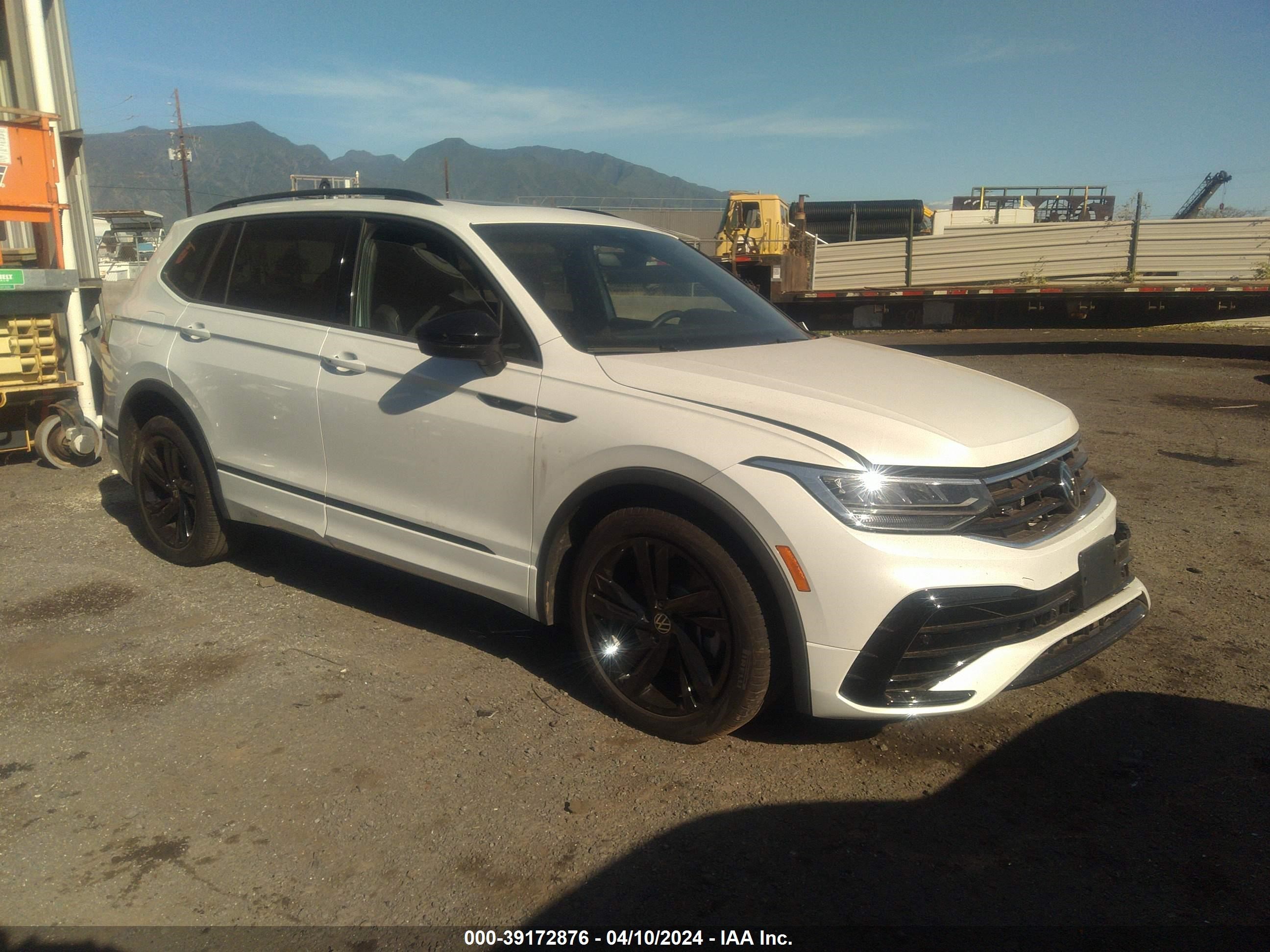 VOLKSWAGEN TIGUAN 2024 3vvcb7ax0rm034138