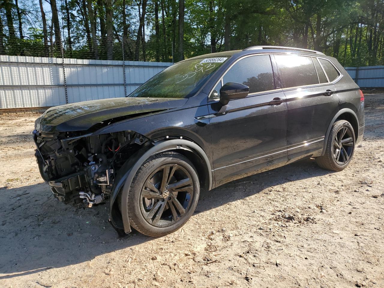 VOLKSWAGEN TIGUAN 2024 3vvcb7axxrm073593