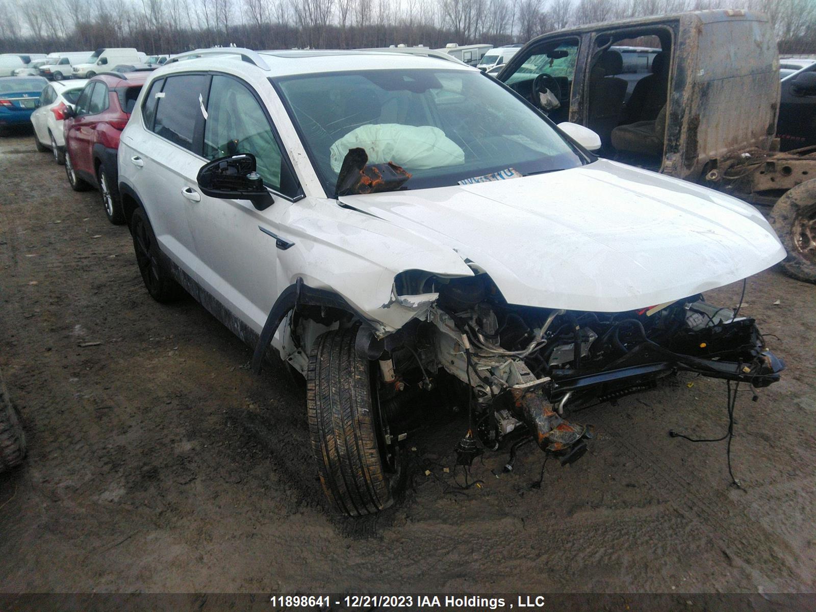 VOLKSWAGEN TAOS 2024 3vvex7b29rm004262