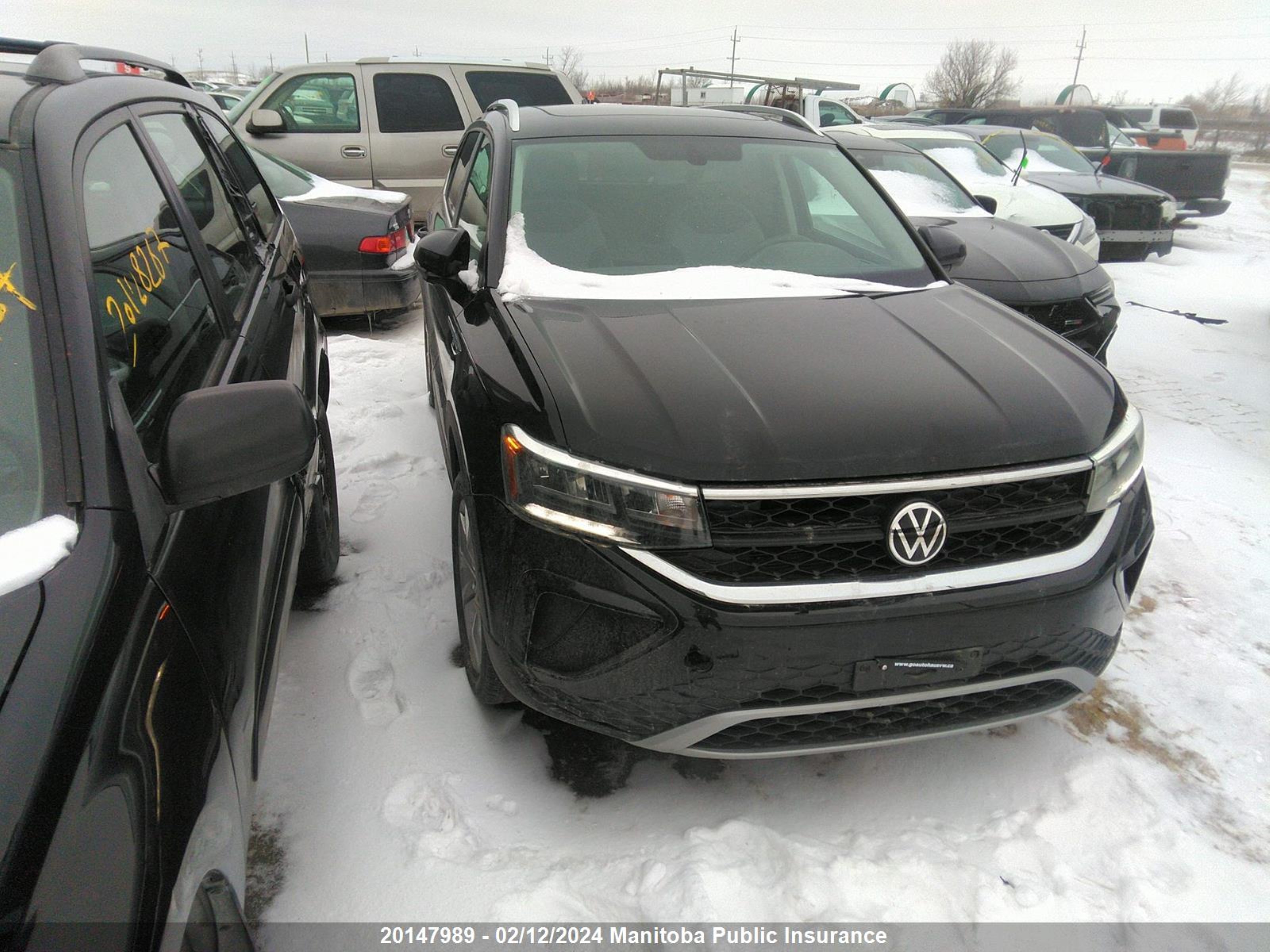 VOLKSWAGEN NULL 2022 3vvlx7b24nm038062