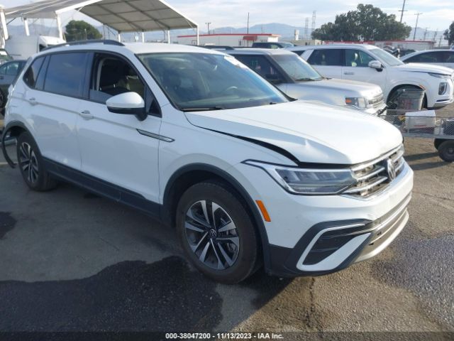 VOLKSWAGEN TIGUAN 2023 3vvrb7ax0pm056079