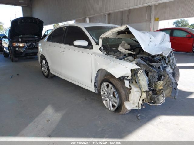 VOLKSWAGEN JETTA 2017 3vw167aj5hm282080