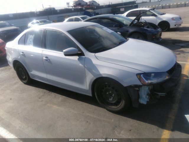 VOLKSWAGEN JETTA 2017 3vw2b7aj0hm402772