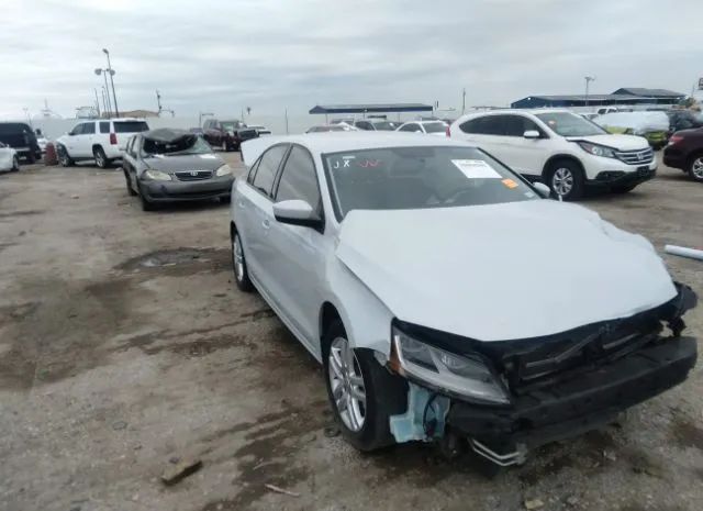 VOLKSWAGEN JETTA 2018 3vw2b7aj0jm228689