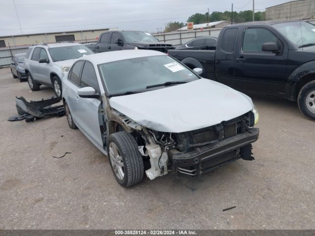 VOLKSWAGEN JETTA 2018 3vw2b7aj1jm260261