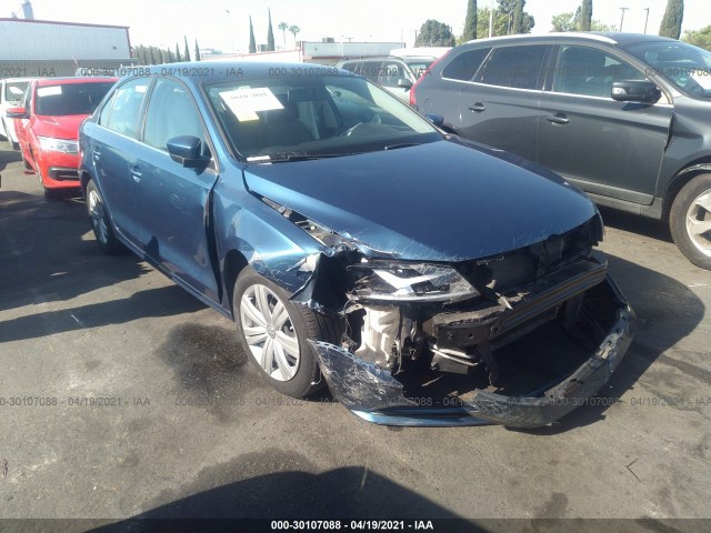 VOLKSWAGEN JETTA 2017 3vw2b7aj2hm245391