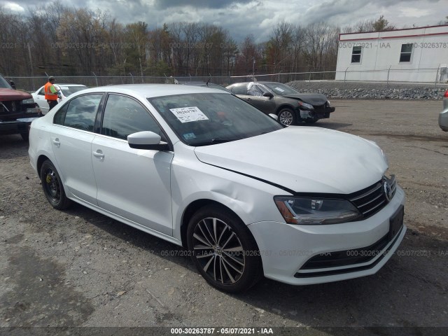 VOLKSWAGEN JETTA 2017 3vw2b7aj4hm403326