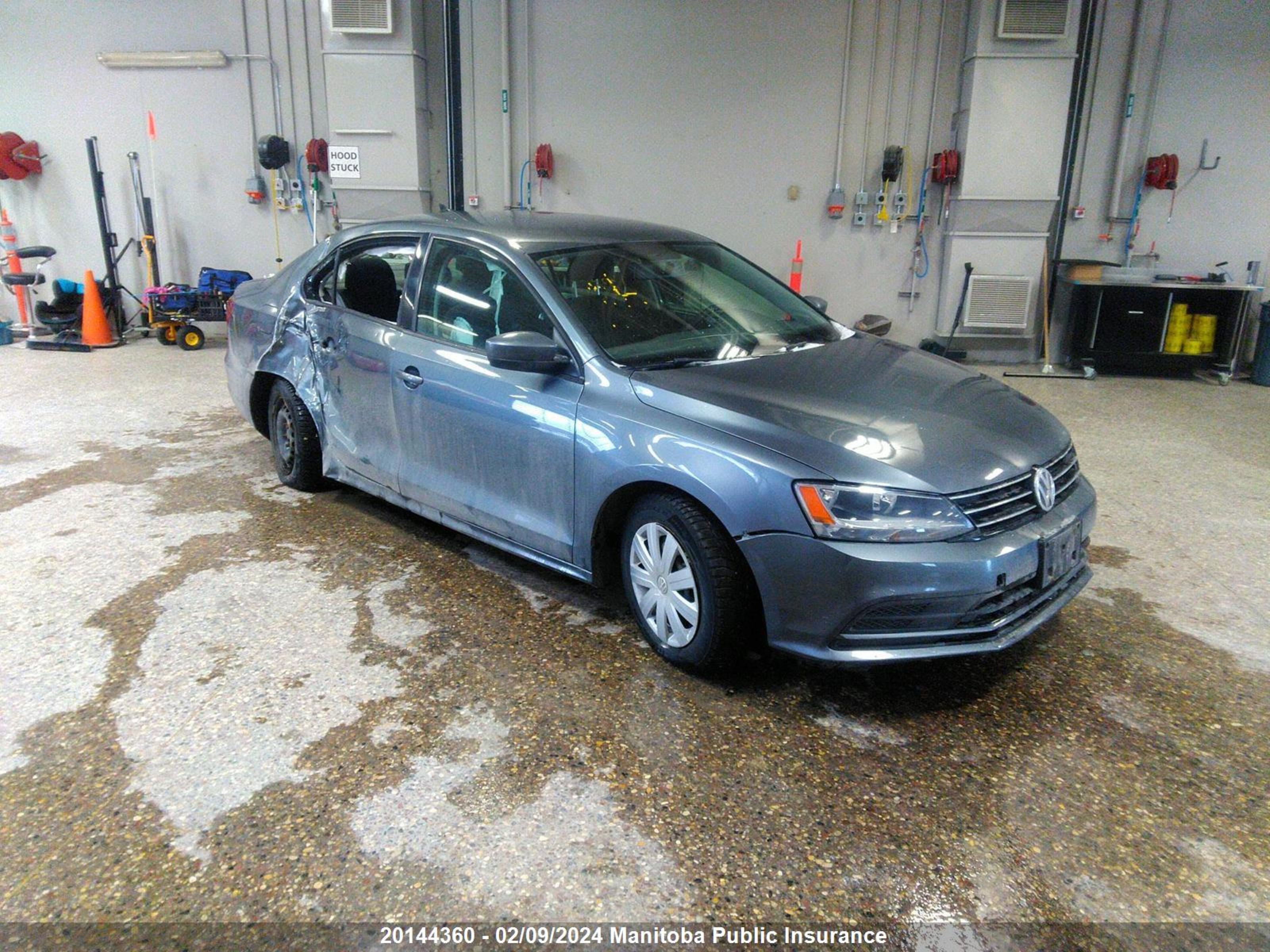 VOLKSWAGEN JETTA 2017 3vw2b7aj5hm351396