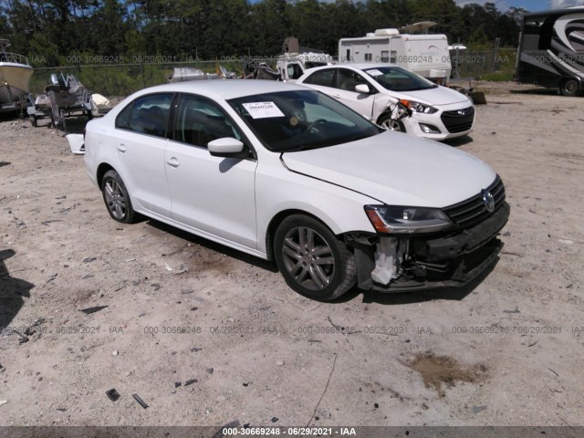 VOLKSWAGEN JETTA 2017 3vw2b7aj6hm209395