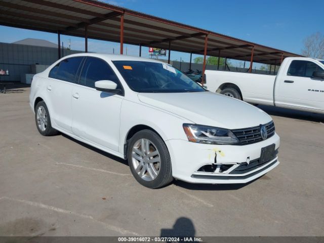 VOLKSWAGEN JETTA 2018 3vw2b7aj6jm228597