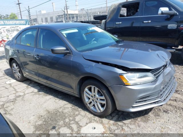 VOLKSWAGEN JETTA 2018 3vw2b7aj9jm233177