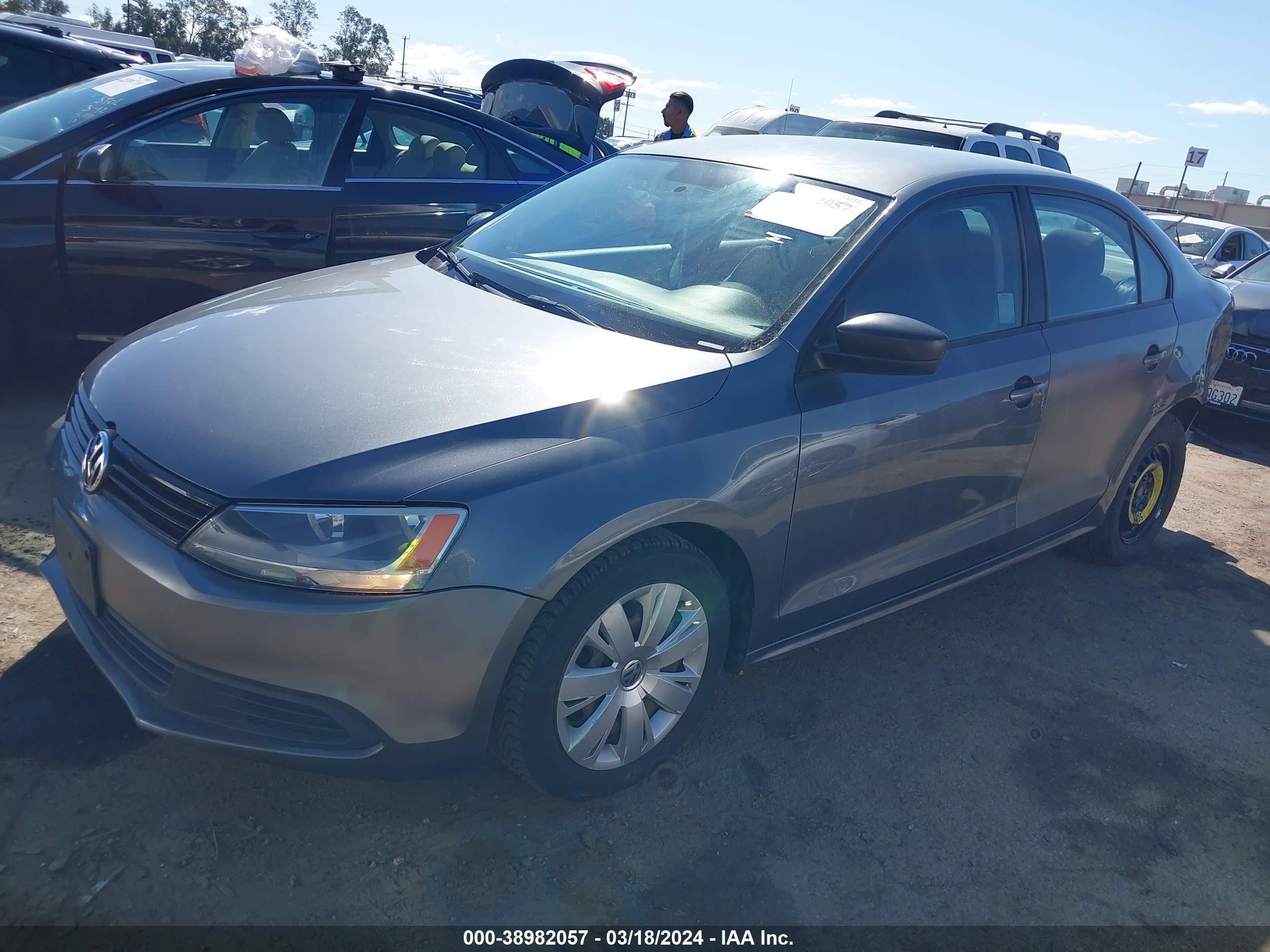 VOLKSWAGEN JETTA 2013 3vw2k7aj2dm212577