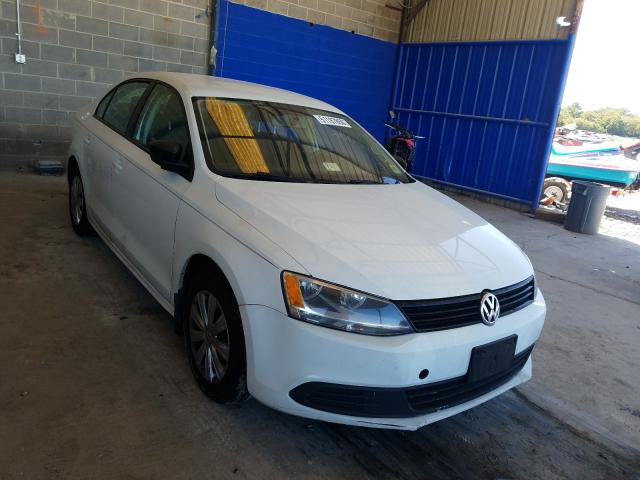 VOLKSWAGEN NULL 2014 3vw2k7aj2em309117