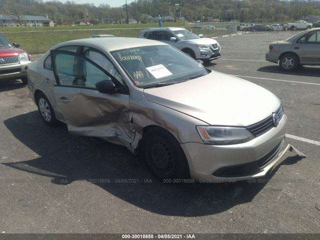 VOLKSWAGEN NULL 2014 3vw2k7aj4em328560