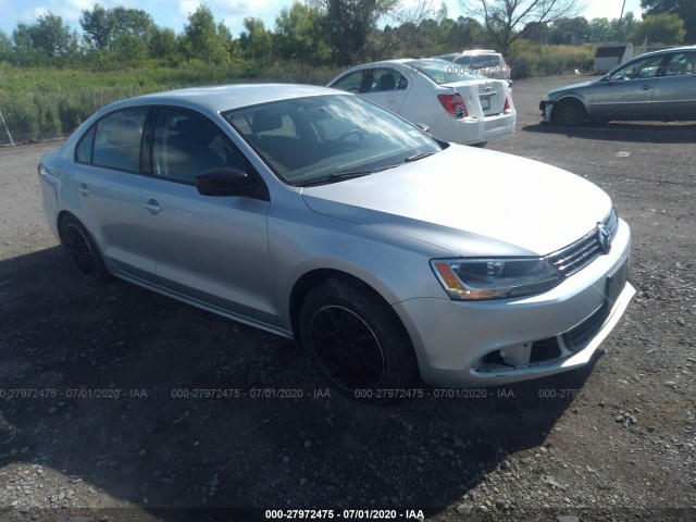 VOLKSWAGEN NULL 2014 3vw2k7aj4em329207