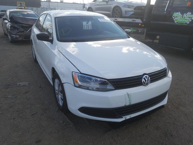 VOLKSWAGEN NULL 2014 3vw2k7aj5em228578