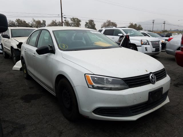 VOLKSWAGEN NULL 2014 3vw2k7aj9em412616